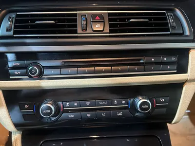 2015 بي ام دبليو الفئة الخامسة 520 أي