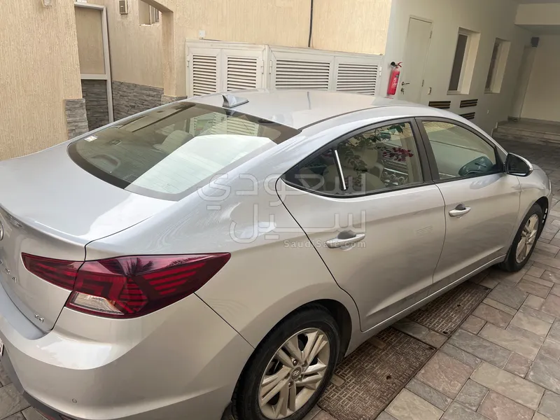 2020 هيونداي النترا