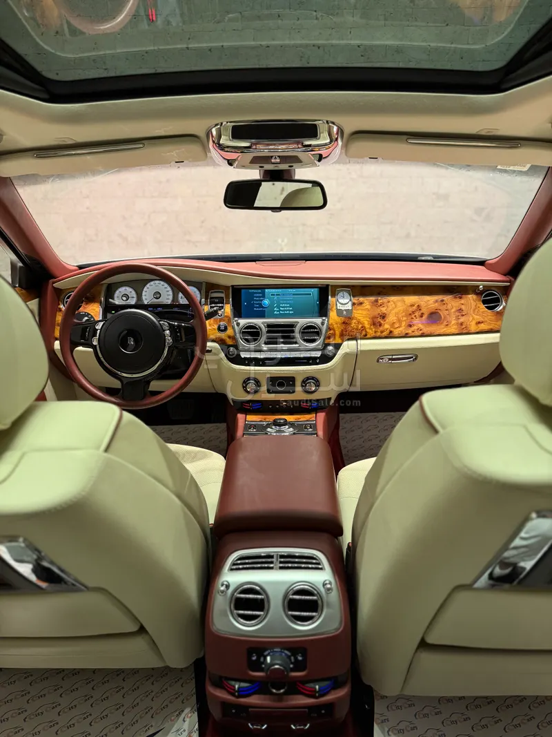 2013 رولز رويس قوست