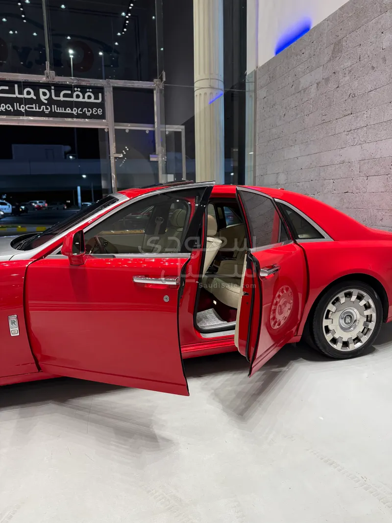 2013 رولز رويس قوست