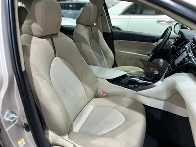 2019 Toyota Camry GLE