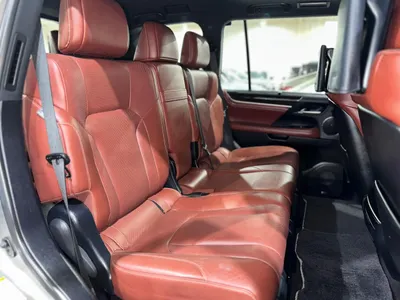 2021 لكزس إل إكس 570