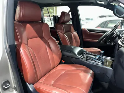 2021 لكزس إل إكس 570