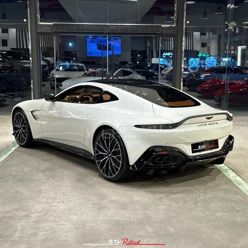 2022 استون مارتن فانتج