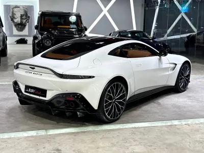 2022 استون مارتن فانتج