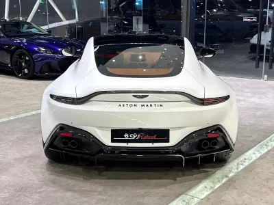 2022 استون مارتن فانتج