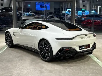 2022 استون مارتن فانتج