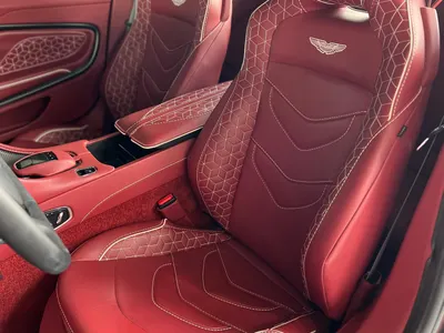 2020 استون مارتن دي بي  اس