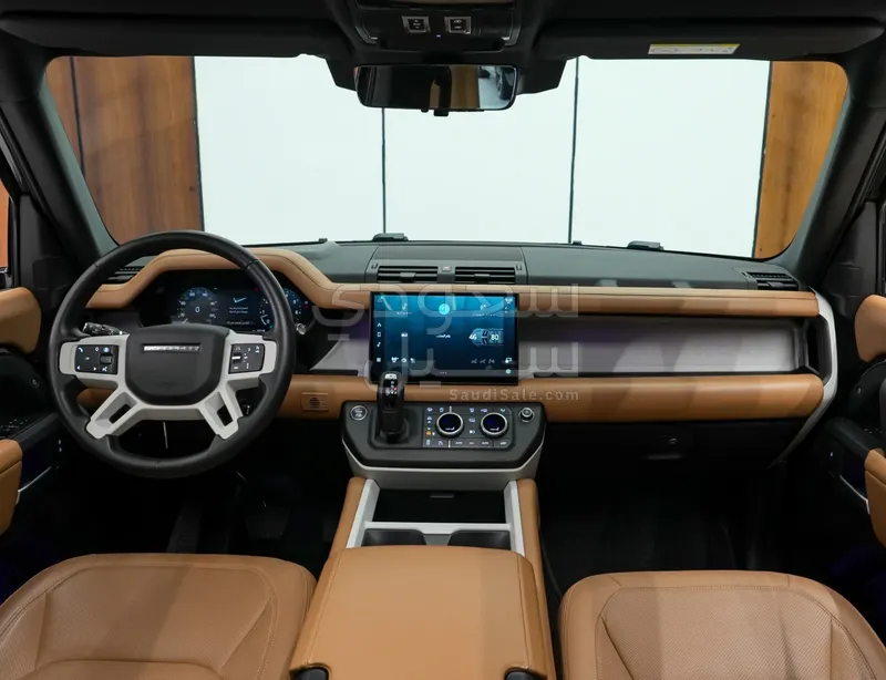 2025 لاند روفر ديفيندر اكس داينمك