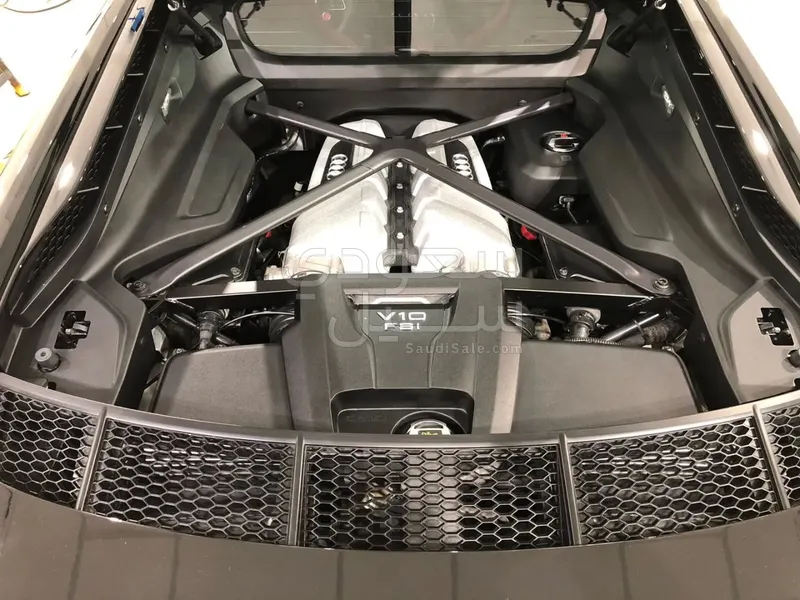 2022 اودي ار 8