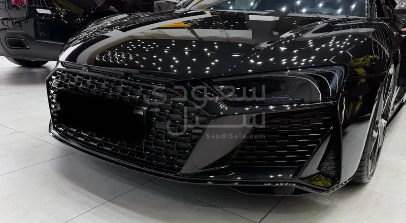 2022 اودي ار 8