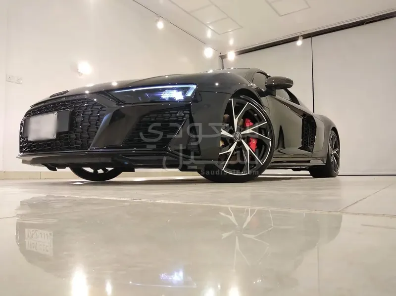 2022 اودي ار 8