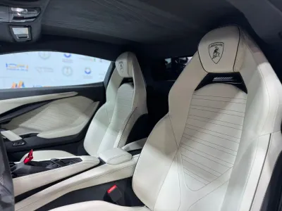 2024 لمبرجيني ريفويلتو