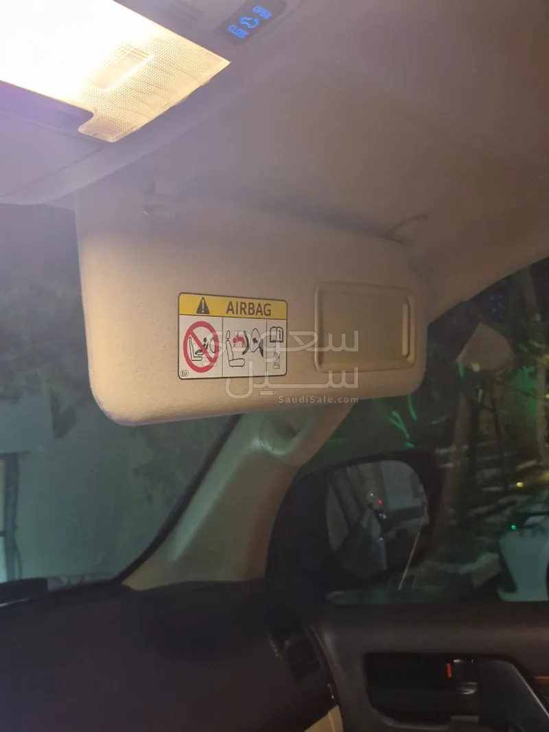 2016 تويوتا لاند كروزر جي اكس ار