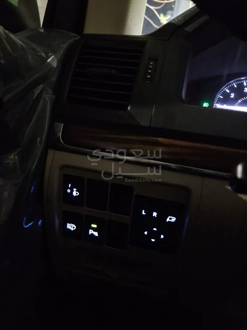 2016 تويوتا لاند كروزر جي اكس ار