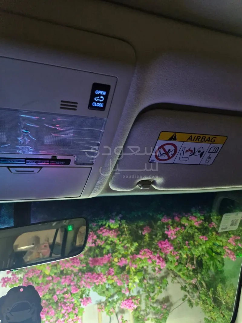 2016 تويوتا لاند كروزر جي اكس ار