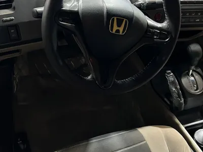 2011 هوندا سيفيك إل إكس - أي