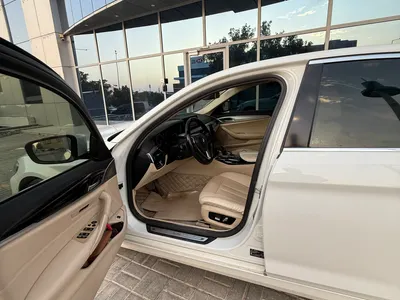 2019 بي ام دبليو الفئة الخامسة 520 أي