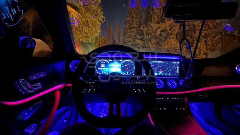 2021 مرسيدس - بنز إي 200