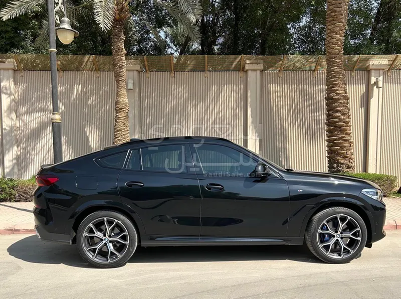 2022 بي ام دبليو الفئة اكس 6