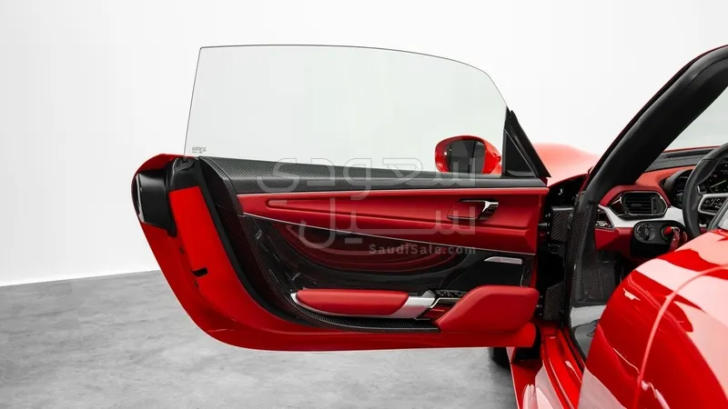 2015 بورش 918 سبايدر