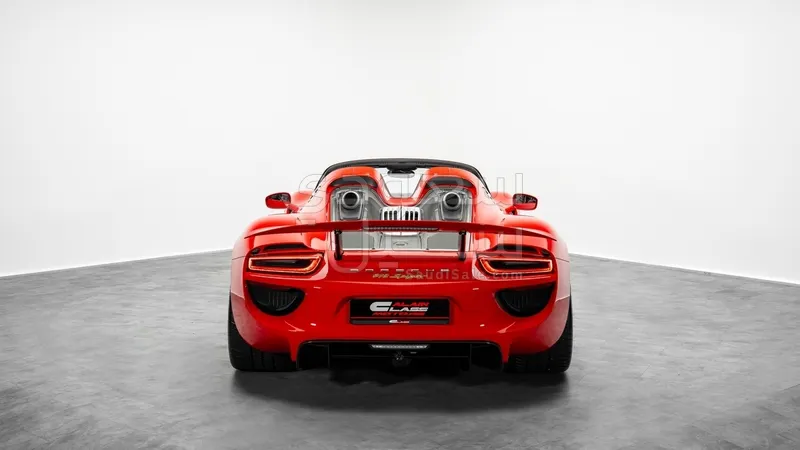 2015 بورش 918 سبايدر