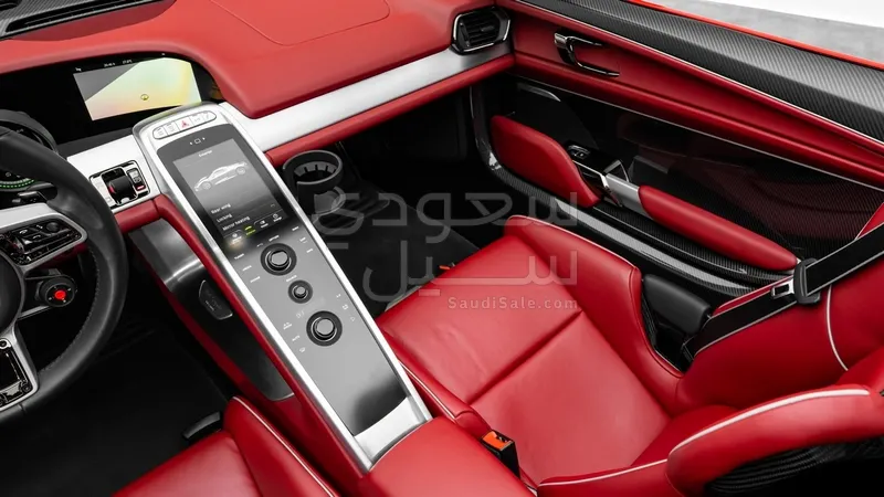 2015 بورش 918 سبايدر