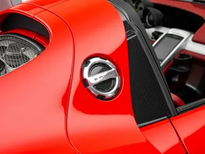 2015 بورش 918 سبايدر