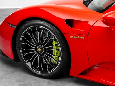 2015 بورش 918 سبايدر