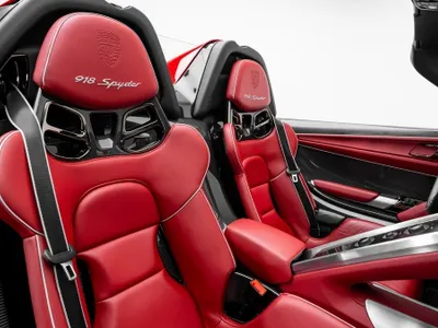 2015 بورش 918 سبايدر