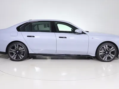 2026 بي ام دبليو الفئة السابعة 735أي