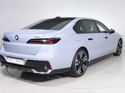 2026 بي ام دبليو الفئة السابعة 735أي