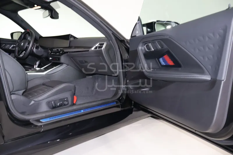 2025 بي ام دبليو الفئة ام إم 2