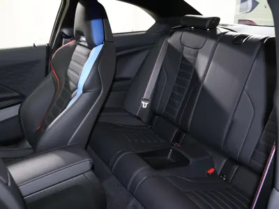 2025 بي ام دبليو الفئة ام إم 2