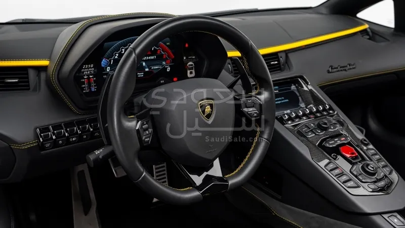 2018 لمبرجيني افنتادور اس رودستر