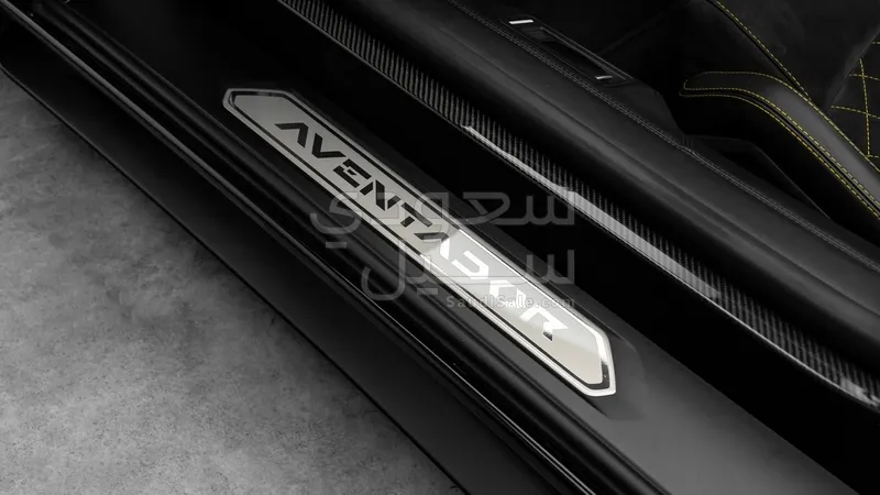 2018 لمبرجيني افنتادور اس رودستر