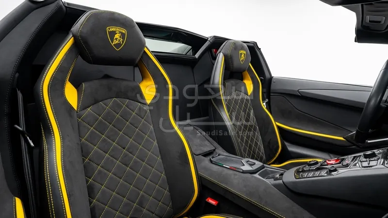 2018 لمبرجيني افنتادور اس رودستر