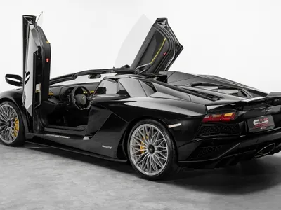 2018 لمبرجيني افنتادور اس رودستر