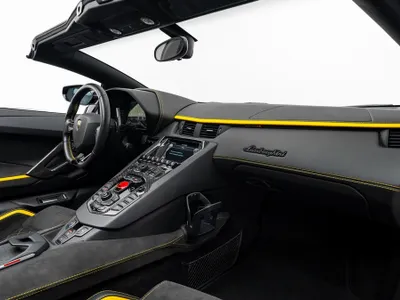 2018 لمبرجيني افنتادور اس رودستر