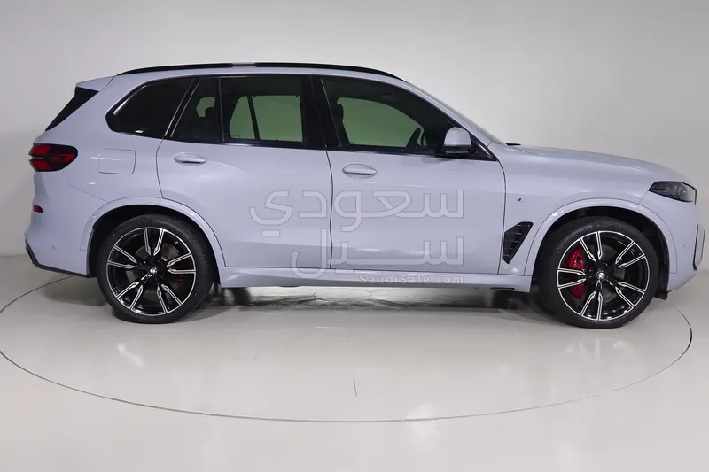 2024 بي ام دبليو الفئة اكس 5 إم كت