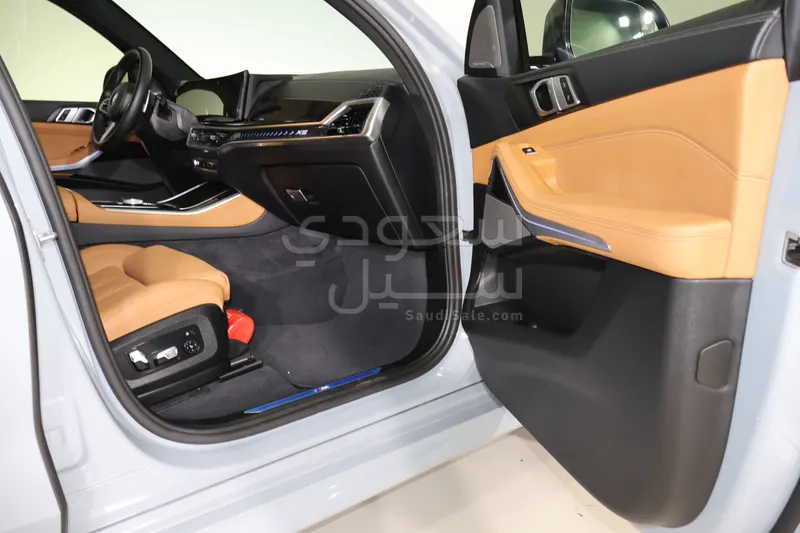 2024 بي ام دبليو الفئة اكس 5 إم كت