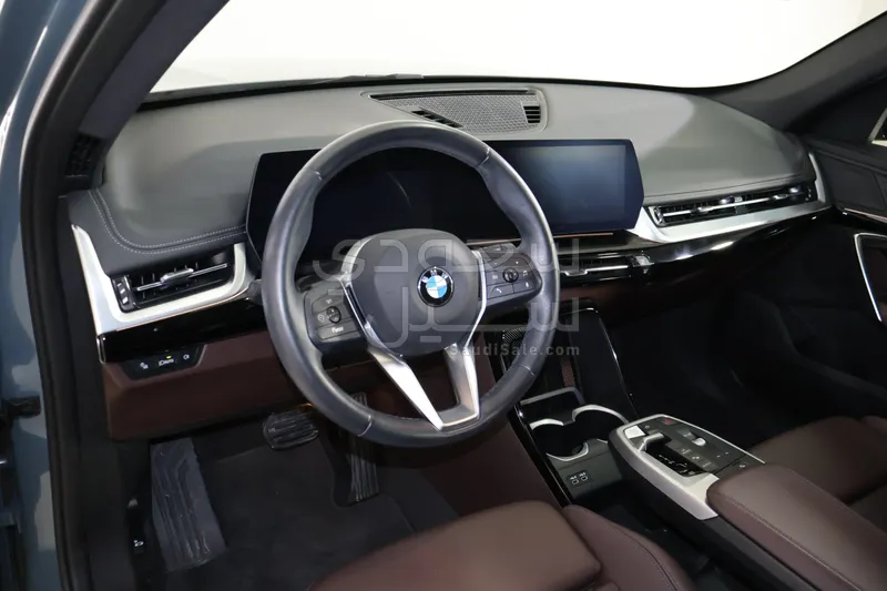 2024 بي ام دبليو الفئة اكس 1