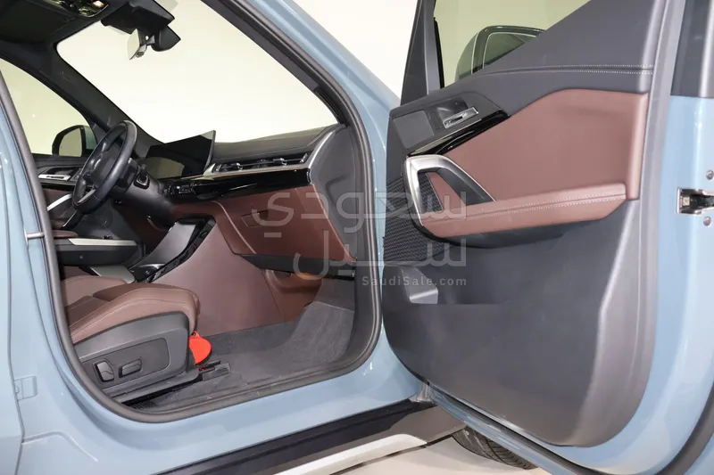 2024 بي ام دبليو الفئة اكس 1