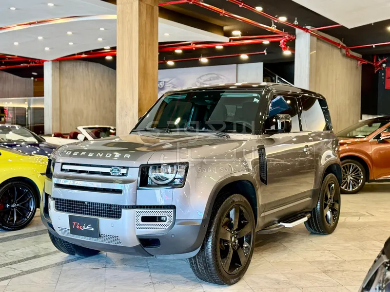 2023 لاند روفر ديفيندر 90