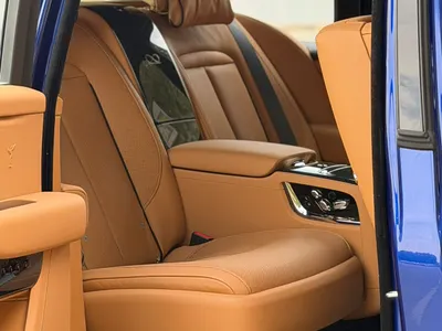 2023 رولز رويس كولينان بلاك بادج