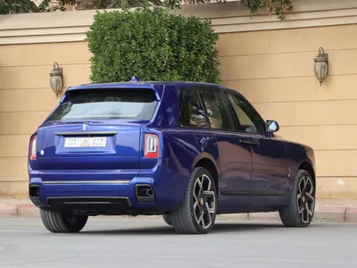 2023 رولز رويس كولينان بلاك بادج