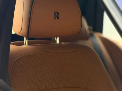 2023 رولز رويس كولينان بلاك بادج