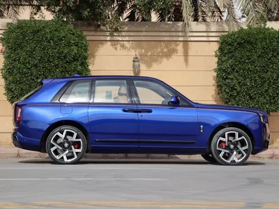 2023 رولز رويس كولينان بلاك بادج