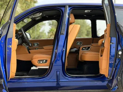 2023 رولز رويس كولينان بلاك بادج