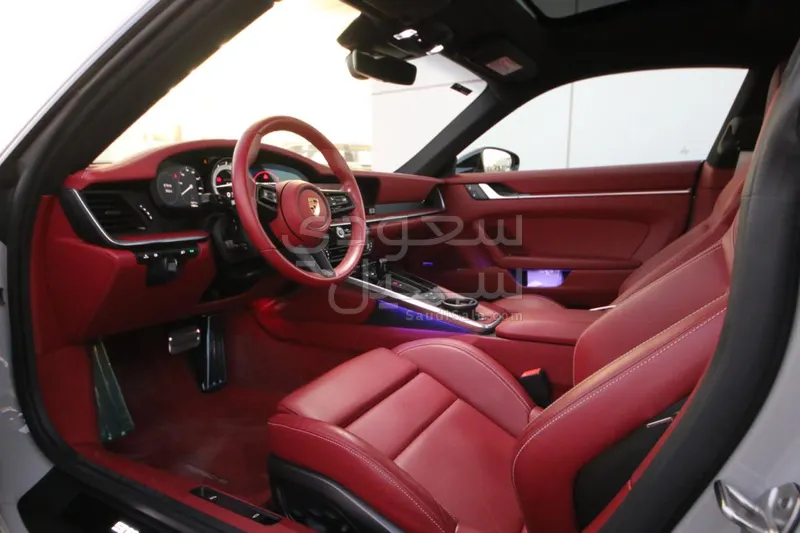 2022 بورش 911 كاريرا 4 جي تي اس